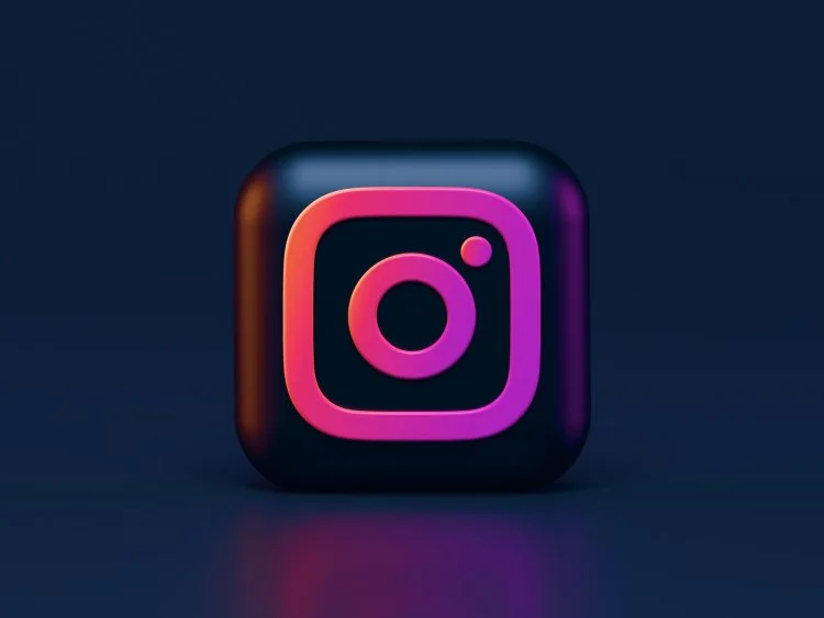 Instagram is back online after a global outage