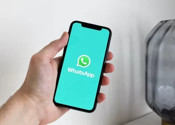 Soon, WhatsApp will enable voice notes for status updates