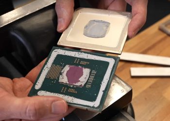 The server processor with 80 cores from Ampere Altra is delidded