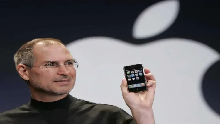 2007 original and unused A $35,00 Apple iPhone was sold