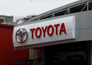 Toyota will leave the UK if the government prohibits hybrid vehicles