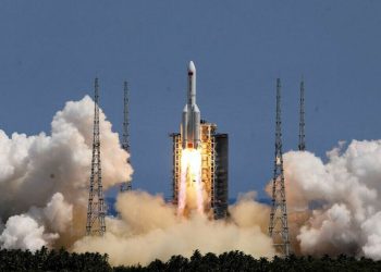 Chinese booster rocket returns to Earth abruptly