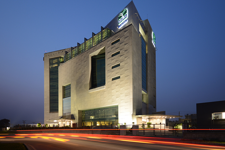 Don't want to hold Telenor Microfinance Bank acquisition deal, MCB