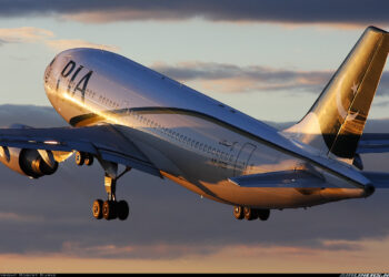 For flights between Pakistan and China, PIA has announced a 10% student discount