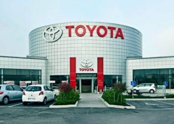 Toyota has decreased its car prices by more than a million rupees