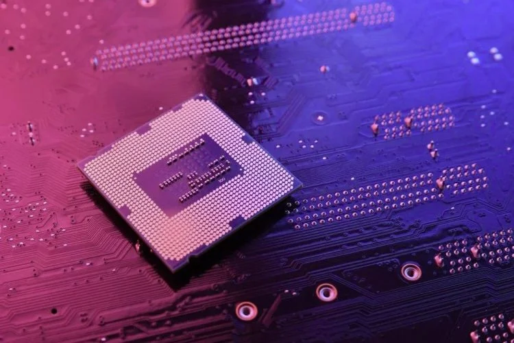 US imposes new prohibitions on the sale of chipmaking gear to China