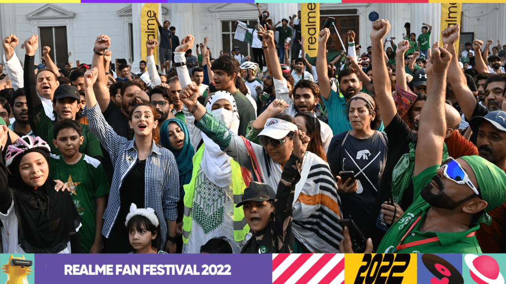 realme's Mega Azadi Ride with Critical Mass Lahore