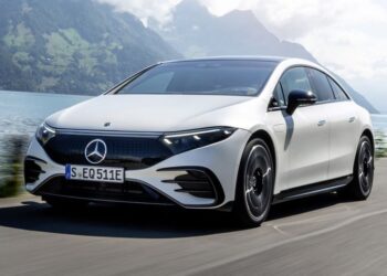 Bookings for Mercedes-Benz EQS 580 electric sedan to launch