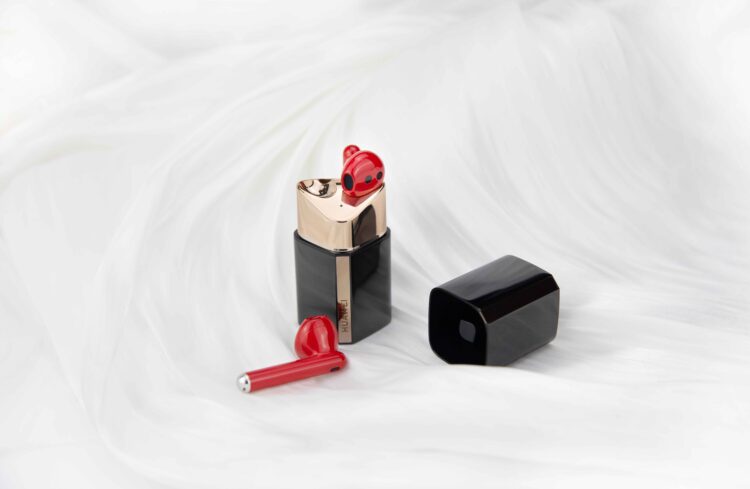 Most original design and best sound quality meet HUAWEI FreeBuds Lipstick