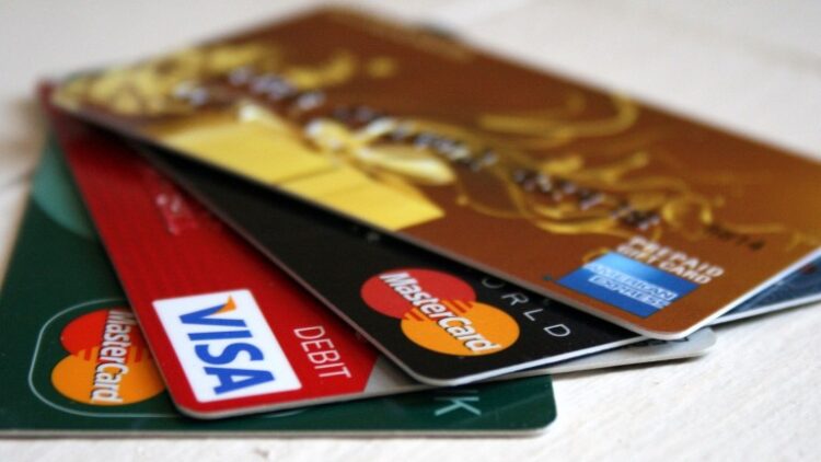 OMCs request that SBP reduce bank fees for credit and debit cards