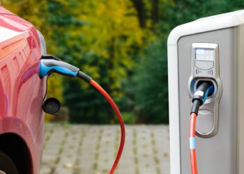 The cost of charging an electric car is similar to cost of gasoline