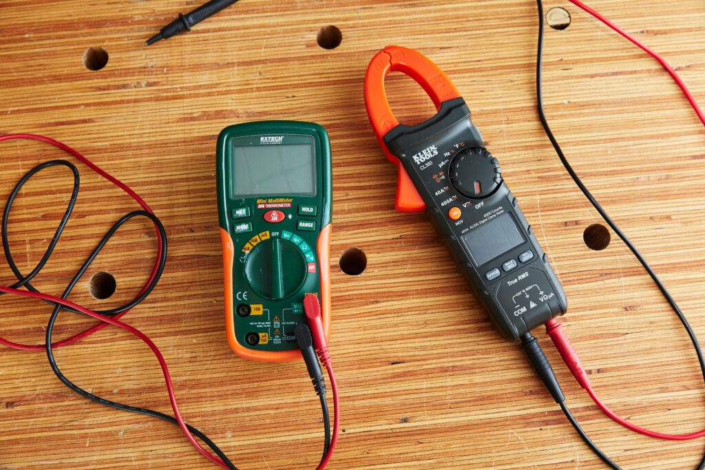 HOW TO Using a Digital Multimeter