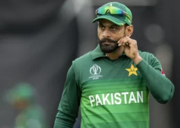 Mohammad Hafeez criticizes Babar Azam for his flawed captaincy