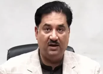 Pakistan's energy minister promises that power will be restored by tonight