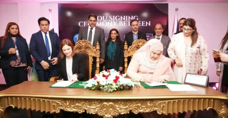 Agreement signed to ensure foreign education for Pak students