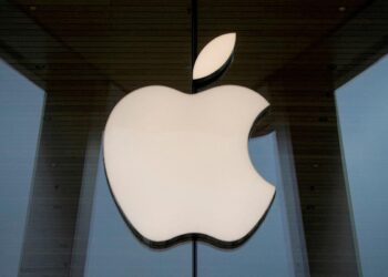 Apple increases its investment in mixed-reality software in preparation for a 2023 launch
