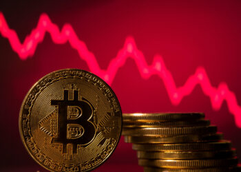 Bitcoin seeks to consolidate above $16,200 while cryptocurrencies decline