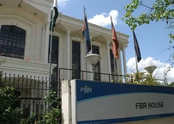 Due to drop in import bill, FBR collections may fail by Rs. 500 B