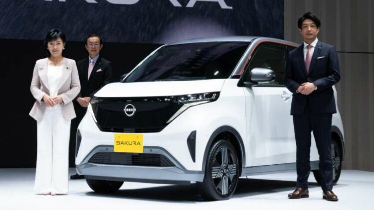 Nissan stops accepting orders for the X-Trail and Sakura EV in Japan
