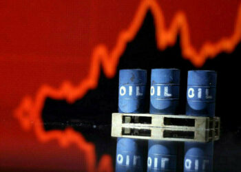 Oil has dropped more than 1.5% due to concerns about demand