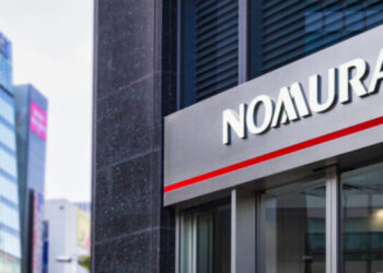 Pakistan could experience currency crisis, Nomura