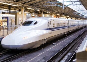 Pakistan will get high-speed rail service from China