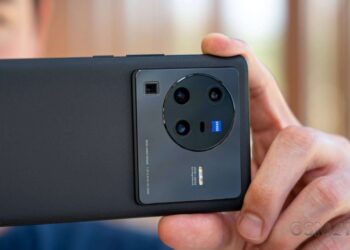 The camera and display features of the vivo X90 Pro+ revealed