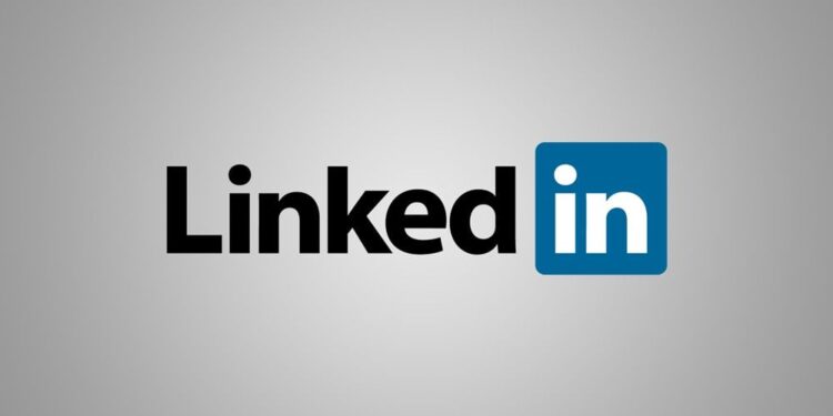 Users may schedule postings using a new function on LinkedIn