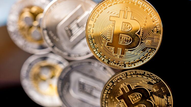 Bitcoin falls 1.4% on better-than-expected earnings