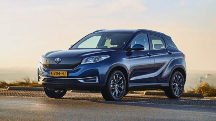 DFSK is preparing to introduce hybrid and electric vehicles in Pakistan