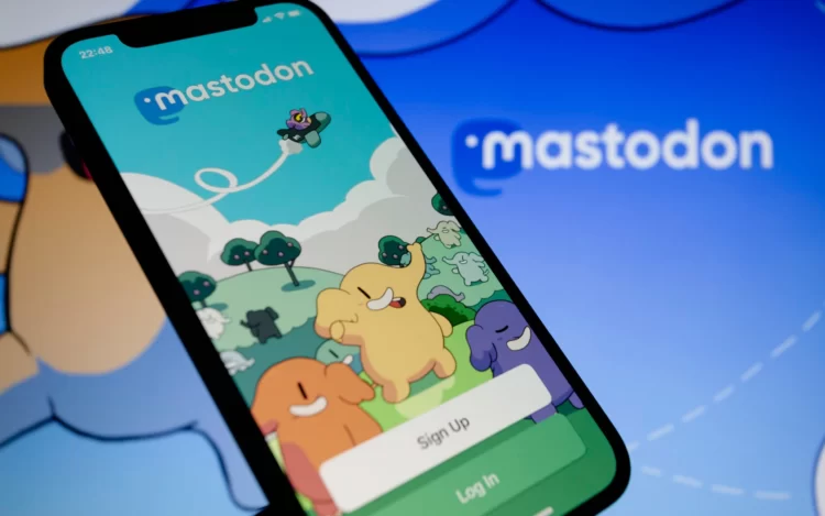 Due to Elon Musk's odd behavior, Twitter rival Mastodon gained Millions of users