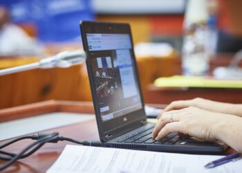 Govt. is launching free training courses for journalists