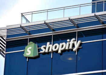 How To make an app work with Shopify