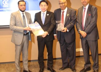 Japanese consul general in Karachi visits CDC