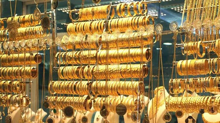 Price of gold is approaching Rs. 180,000 per tola