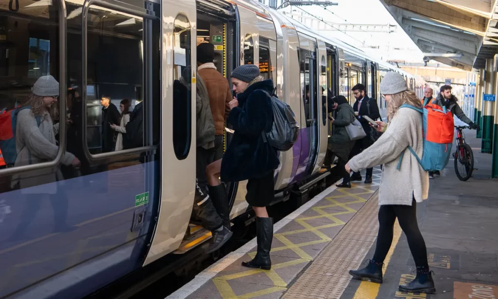 Rail fares in the United Kingdom will rise by 5.9%