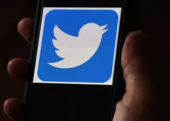 Twitter will forbid users from endorsing competing social networks