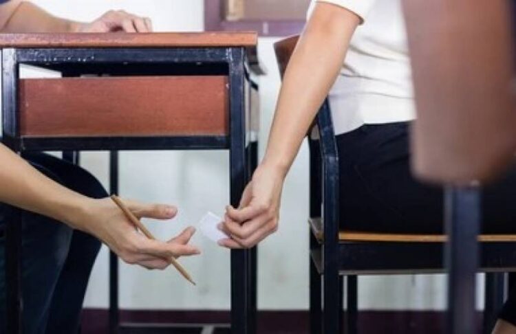 Hundreds of school principals caught cheating on promotion exams