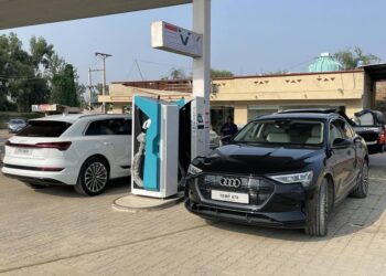Lahore requires new residential areas to have EV charging stations