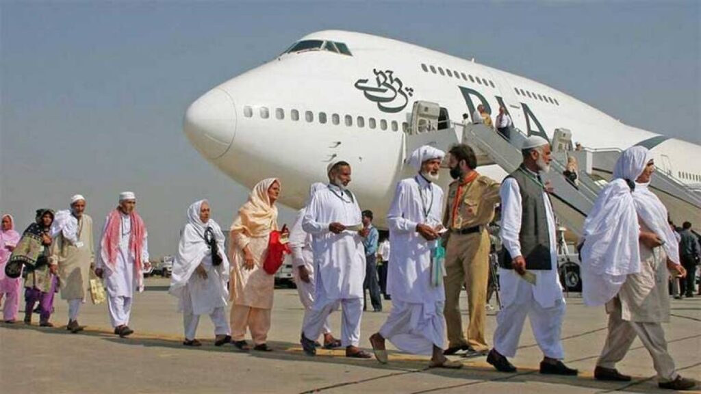 PIA offers a package for pilgrims from China planning to perform the Umrah
