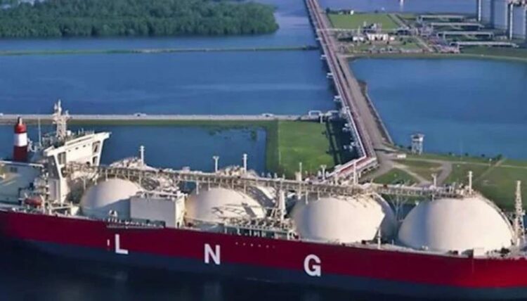 Pakistan is selling $1.5 billion in LNG power plants