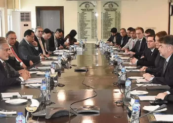 govt-and-imf-are-still-in-deadlock-over-new-deal