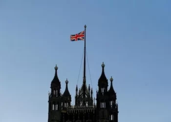 britain-announces-plans-to-put-refugees-in-military-bases