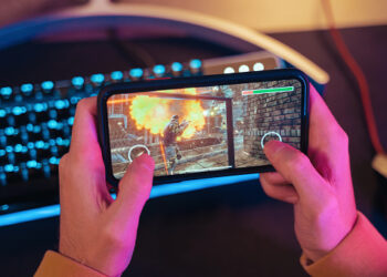 Despite $87.9bn downloads, less spending on Mob games noted