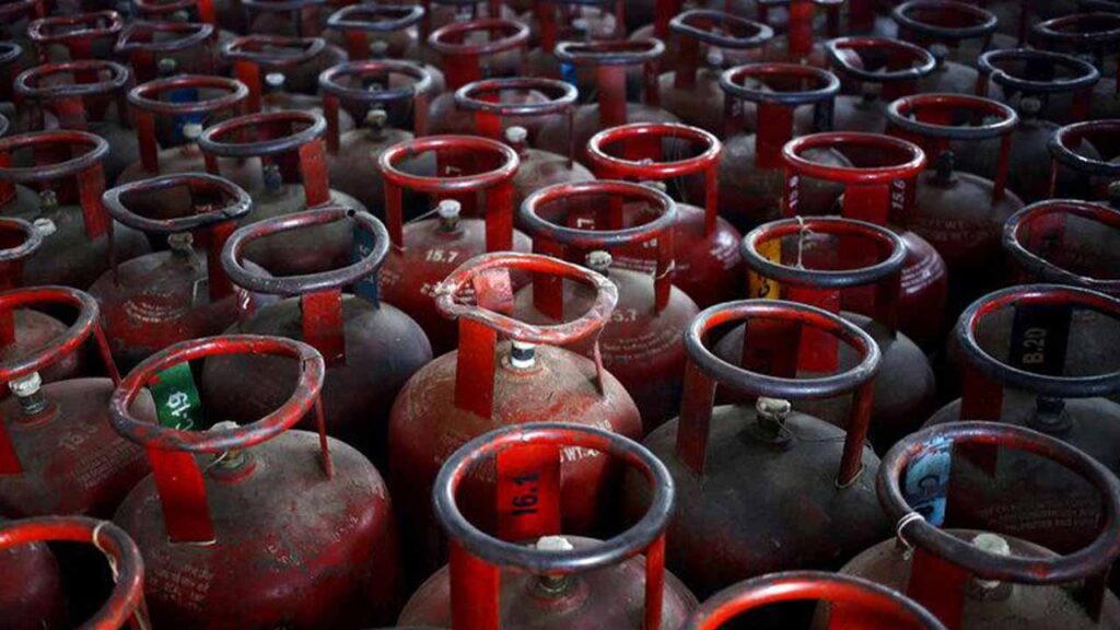 for-march-govt-has-raised-lpg-rates-by-rs-11-56-kg