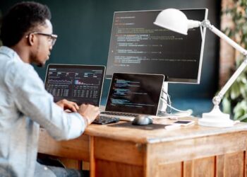 IT-developers-demand-will-spike-in-Dubai-300-by-2025