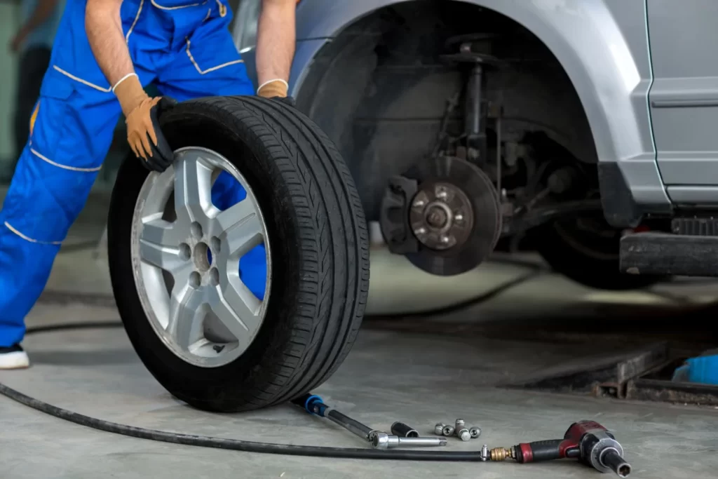 mobile-puncture-shops-becoming-more-popular-among-locals