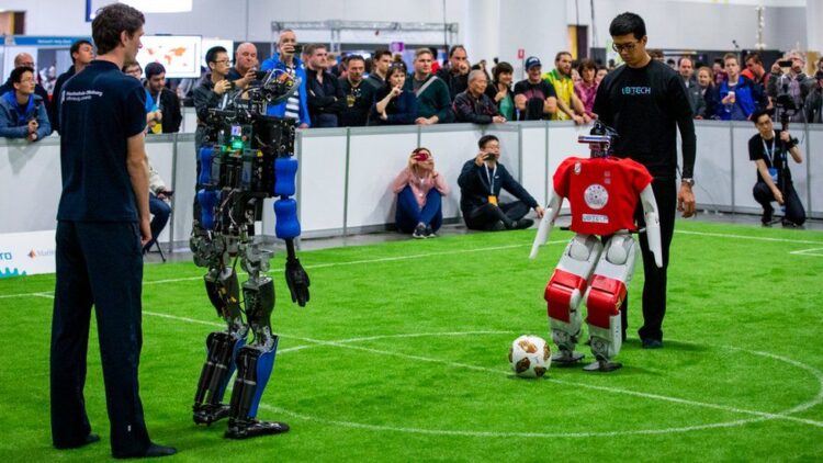a-humanoid-robot-can-play-soccer