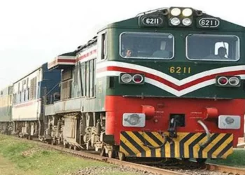 good-news-for-railway-employees-on-eid-ul-fitr-minister