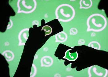 How to show yourself offline on alll 3 forms of whatsapp